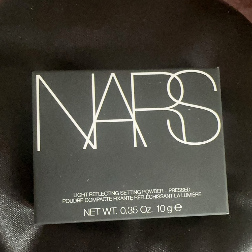 Brand new never open NARS Light Reflecting Setting Powder - Pressed